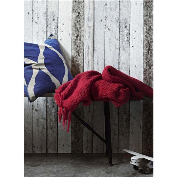 Warm & Cozy Knitted Throw Blanket – Soft Decorative Red Blanket