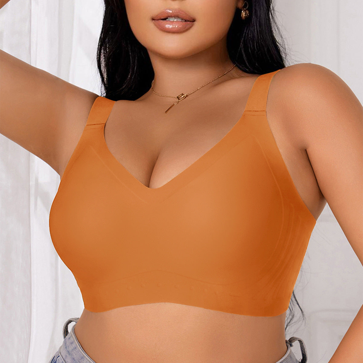 Sheila Merchandise women's seamless sports bra in burnt orange with wide straps for comfort