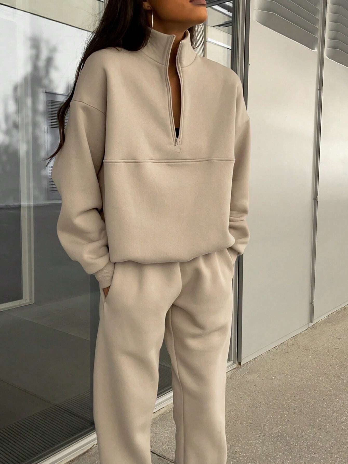 Long-sleeved Sports Sweatshirt Suit Fashion Stand-up Collar Zip-up Top And Elastic Band Trousers With Pocket  Fall Clothing For Women