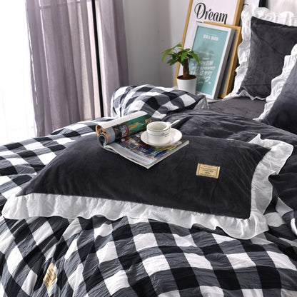 4-Piece Lattice Bed Set – Soft Duvet Cover, Sheets & Pillowcases