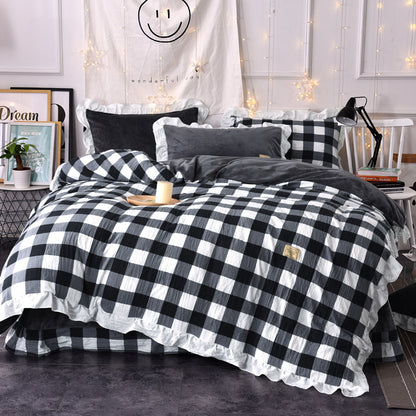 4-Piece Lattice Bed Set – Soft Duvet Cover, Sheets & Pillowcases