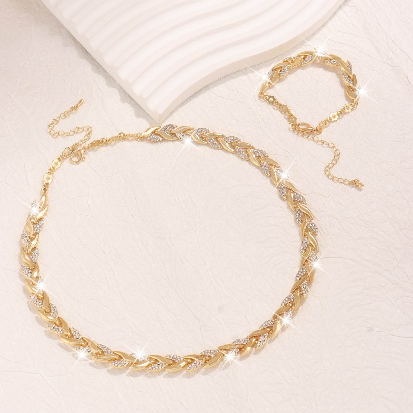 ✨ Women’s Luxury Willow Leaf Diamond Bracelet & Necklace Set – Elegant Jewelry Gift